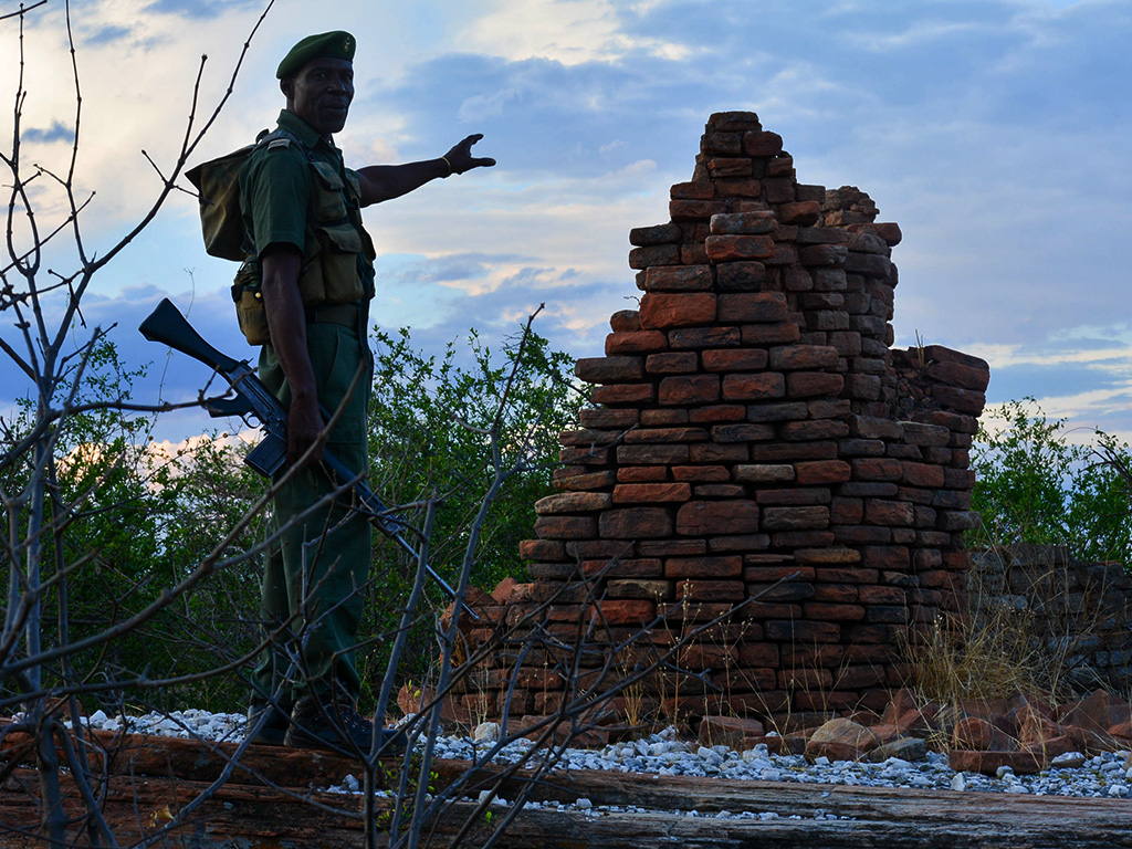 hwange-national-park-bumbusi-wilderness-bumbusi-monument (1) Hwange National Park's Bumbusi Monument